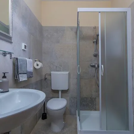 בית הארחה Stone House Meri With Shared Pool