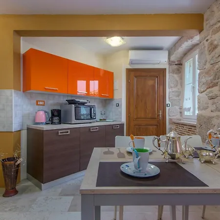 Stone House Meri With Shared Pool
