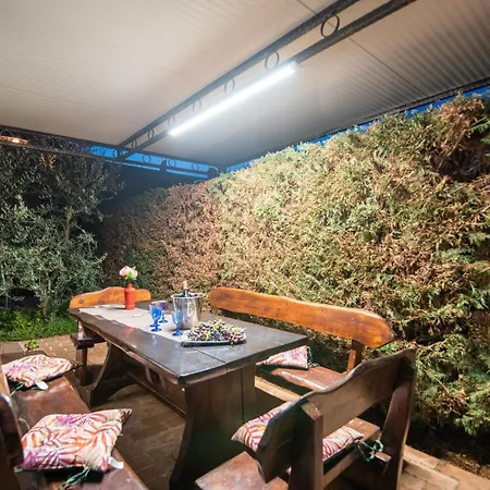 בית הארחה Stone House Meri With Shared Pool Kadumi