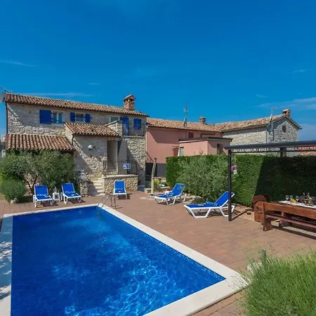 Stone House Meri With Shared Pool *